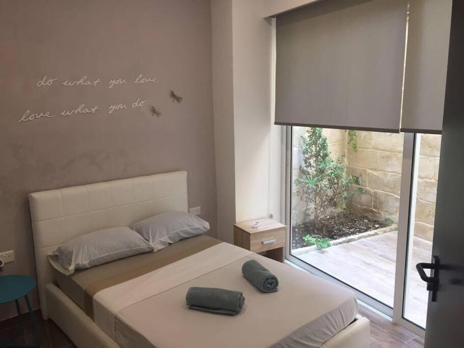 Sliema - 2 Mins From The Beach Exterior foto
